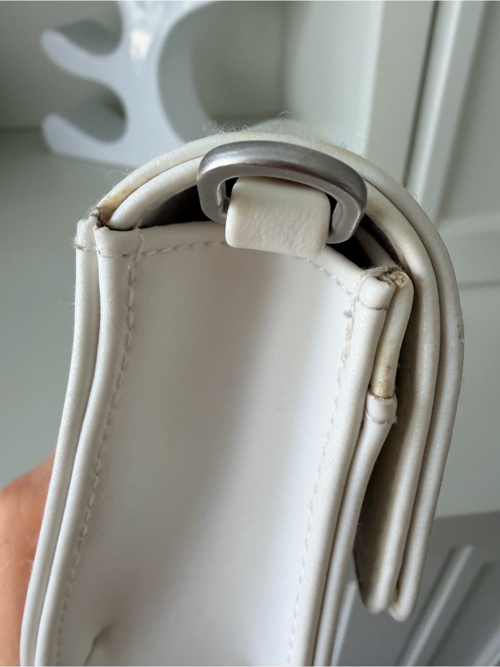 MATT & NAT White Drew Medium Vegan Leather Crossbody Bag Purse Clutch - Picture 13 of 16